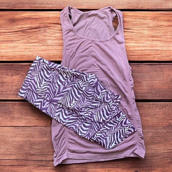 Workout Outfit - Picture 2 of 6